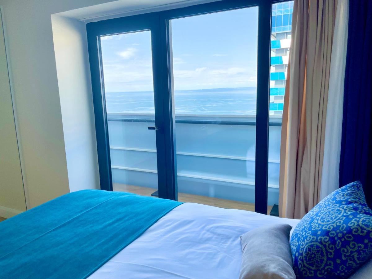 Aparthotel Hellobatumi Esterno foto